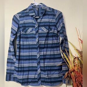 Eddie Bauer button up long sleeve